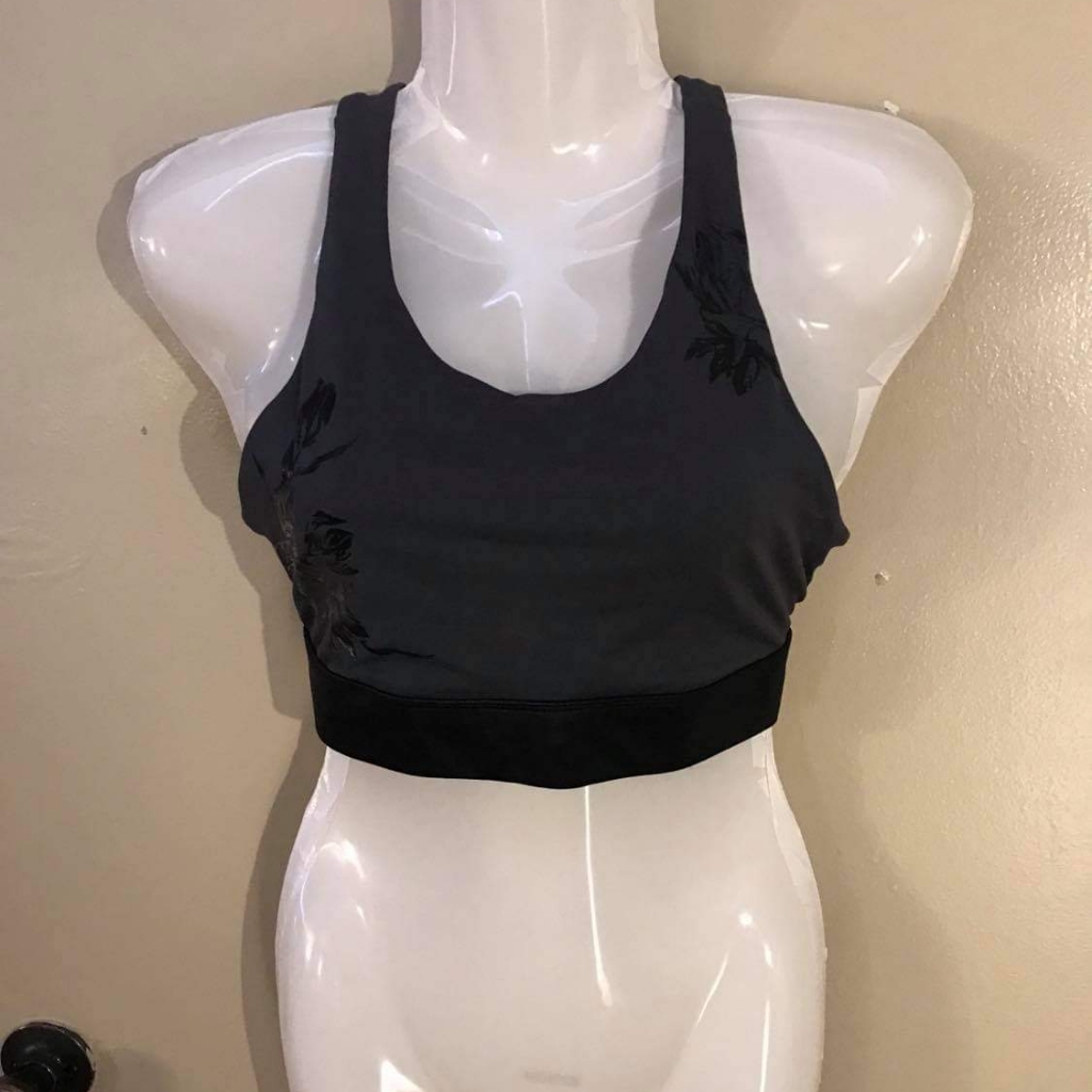 Connection 18 Brand Black Sports Bra Size Medium